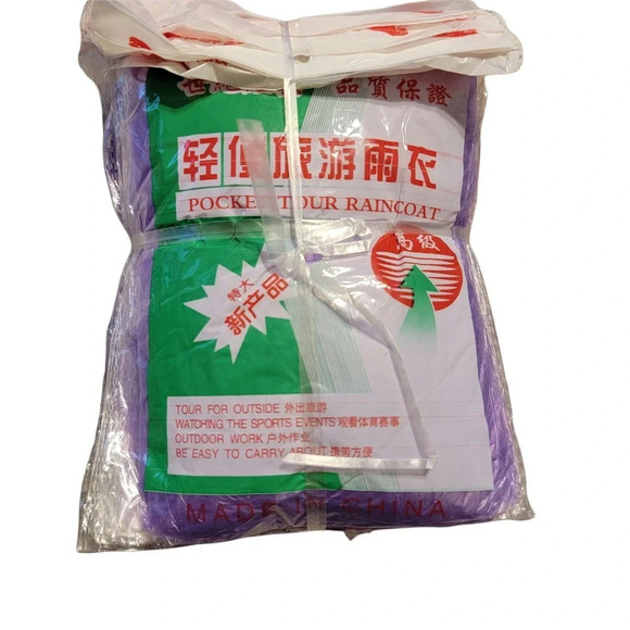 Rain Ponchos Pack of 10 Pocket Tour Raincoat Disposable Ponchos New Purple - Picture 2 of 3